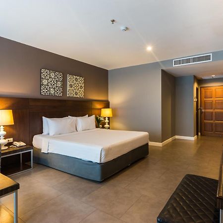 Sea Me Spring Hotel Pattaya Exterior foto