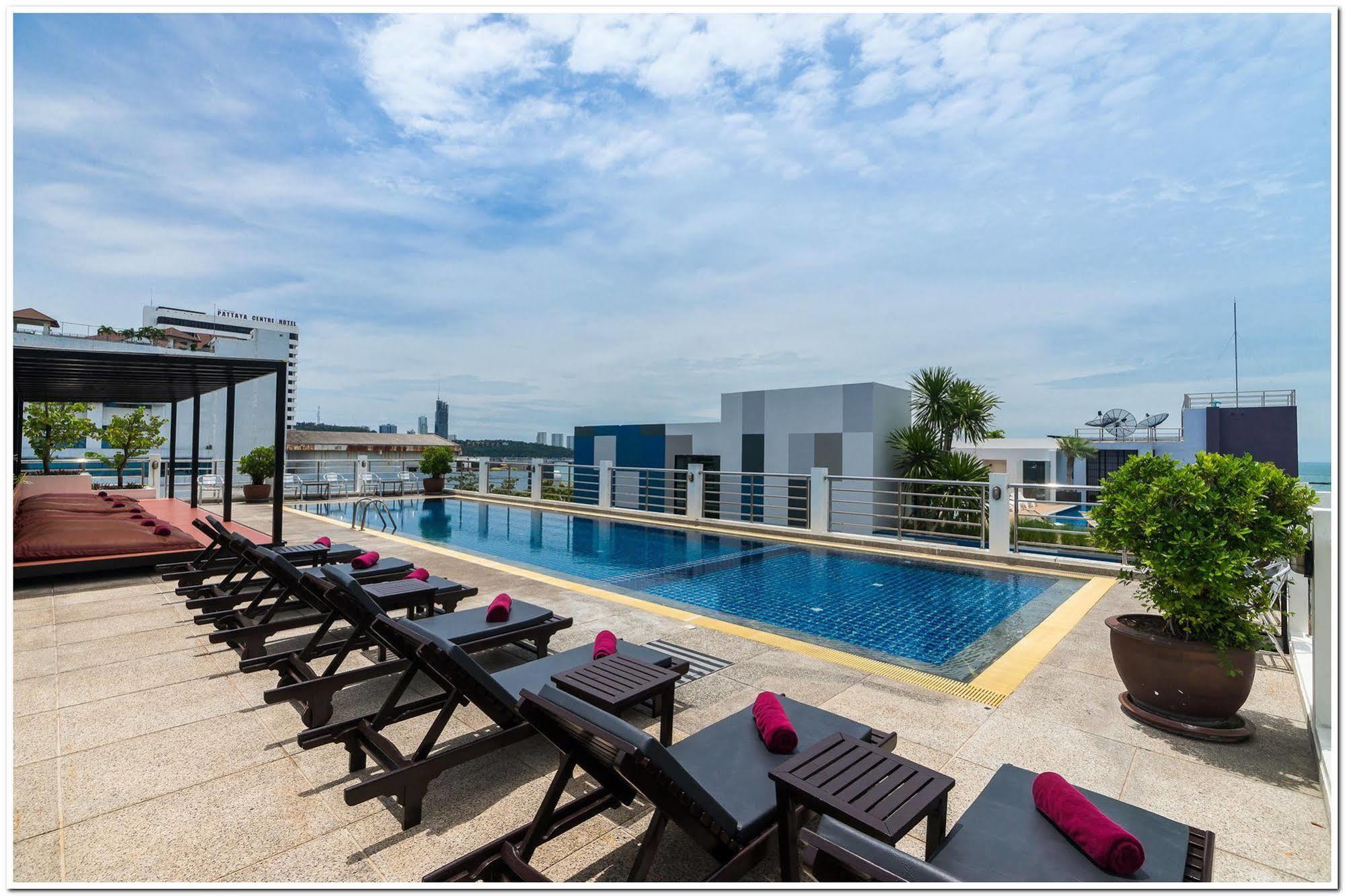 Sea Me Spring Hotel Pattaya Exterior foto